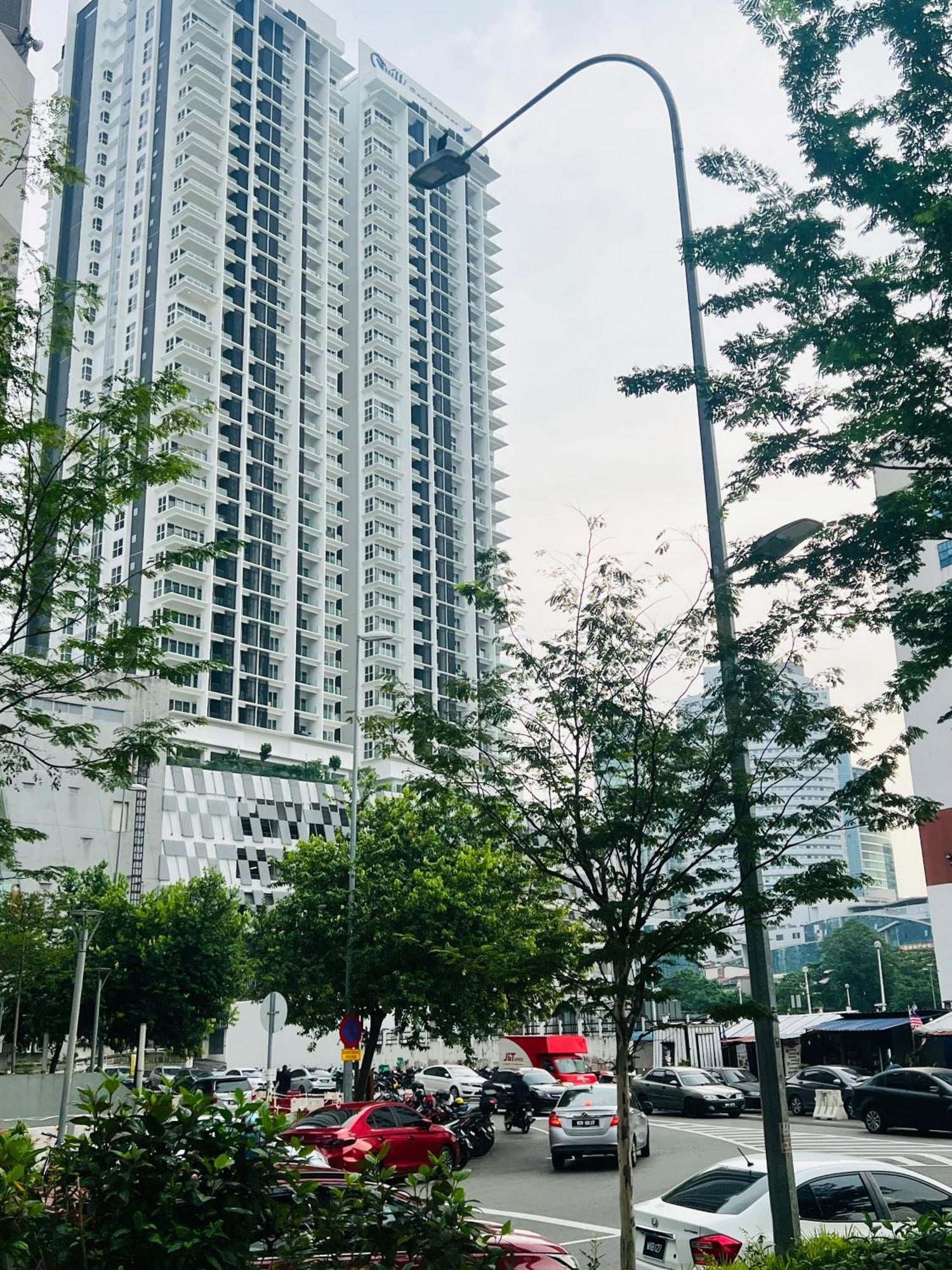 Colony Suites Klcc By Hibernate Куала-Лумпур Экстерьер фото